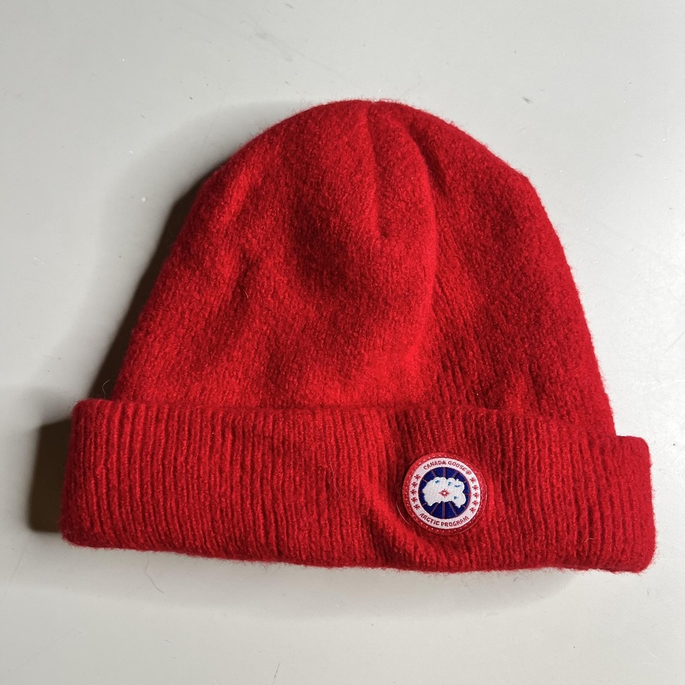 Canada Goose Kids Red Merino Wool Beanie Arctic Program Logo Knit Hat Canada